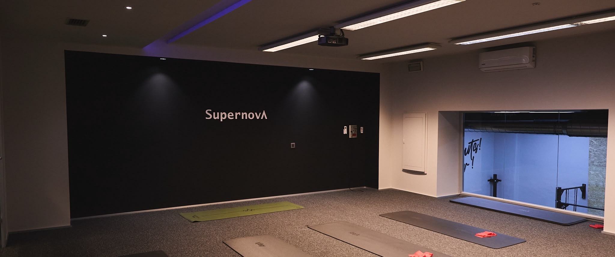 SupernovA_043